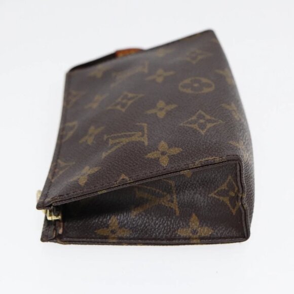LOUIS VUITTON Monogram Poche Toilette 15 Pouch M47546 LV Auth 84835 - Picture 9 of 16